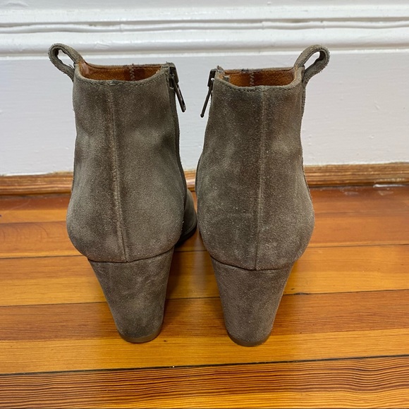 Madewell Billie Olive Suede Heeled Ankle Booties - Picture 4 of 10
